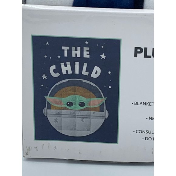 Star Wars Mandalorian "The Child" NEW Weighted Blanket 4.5lbs, NIB - Picture 8 of 9